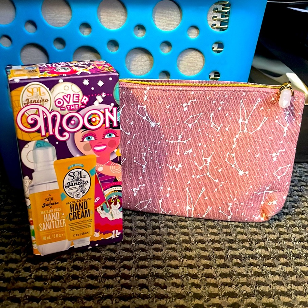 Sol de Janiero *rare & discontinued* Over the Moon set w hand cream & sanitizer!